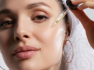 RIGHT EYE ESSENCE WITH MASSAGE GIVES CHARMING EYES